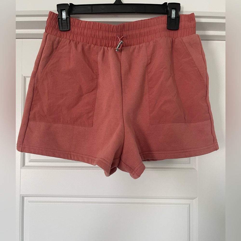 Victoria’s Secret Active Shorts Size Medium NWOT